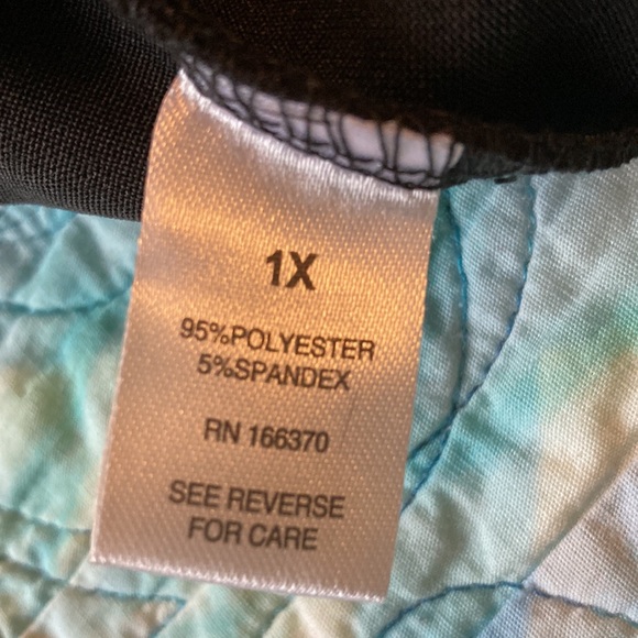 Moral Society women’s shorts - Picture 7 of 9